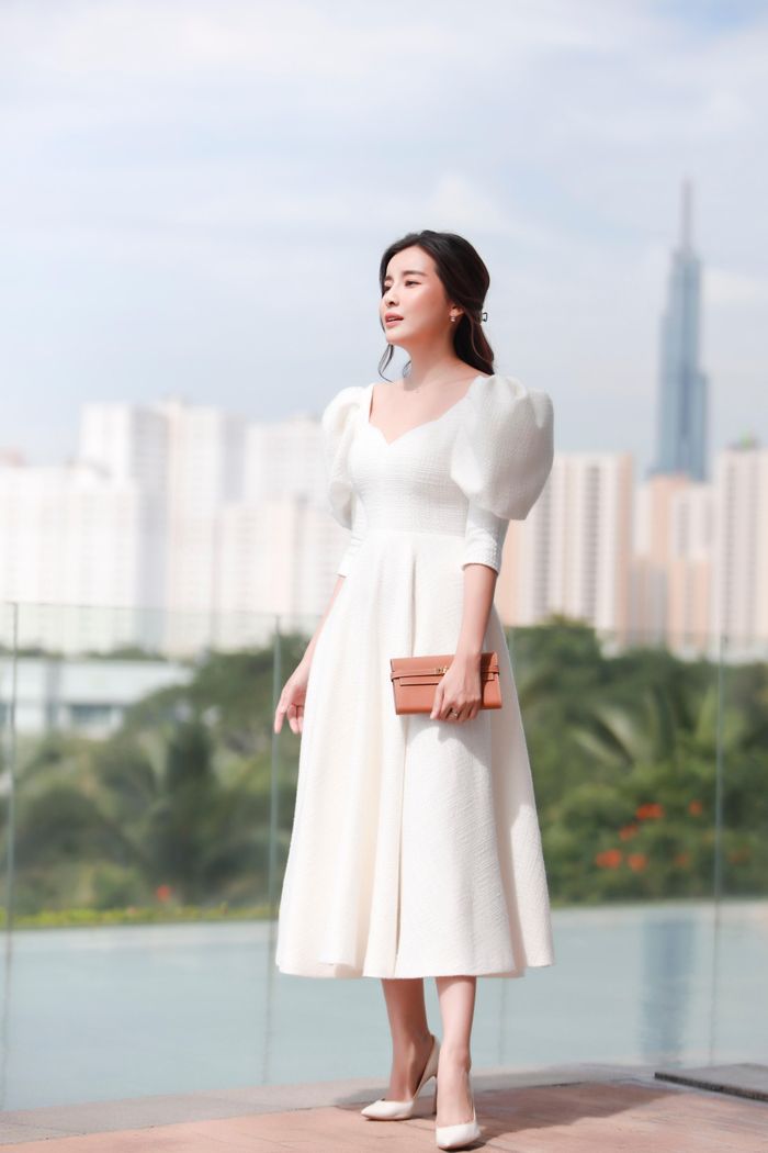  Cao Thái Hà thừa nhận trước đây, cô từng đam mê, lao theo công việc và quyết tâm đạt được mục đích mình đề ra và đôi khi quên mất giá trị tình cảm. Hiện tại, diễn viên sinh năm 1990 cho biết cô học cách sống chậm, hài lòng với những gì mình đang có và tận hưởng những niềm vui nhỏ trong cuộc sống. 