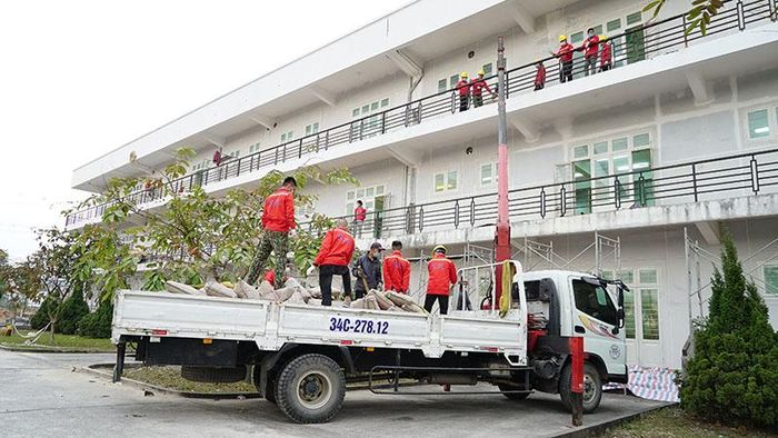 Thi công bệnh viện dã chiến