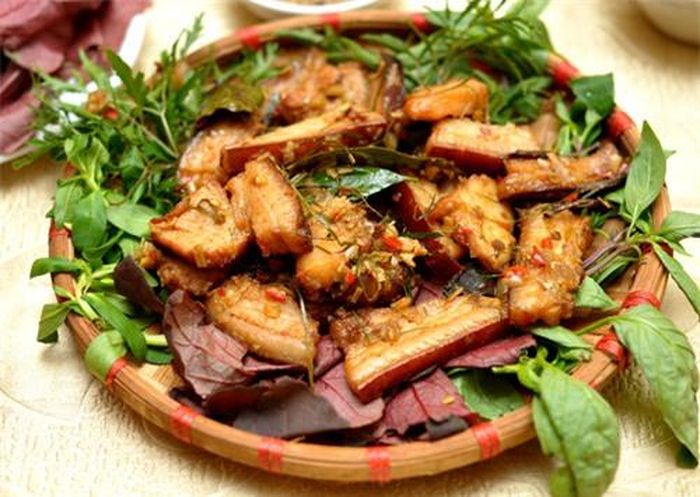 Cần biết cách chọn thịt lợn rừng để tránh cảnh "tiền mất tật mang".