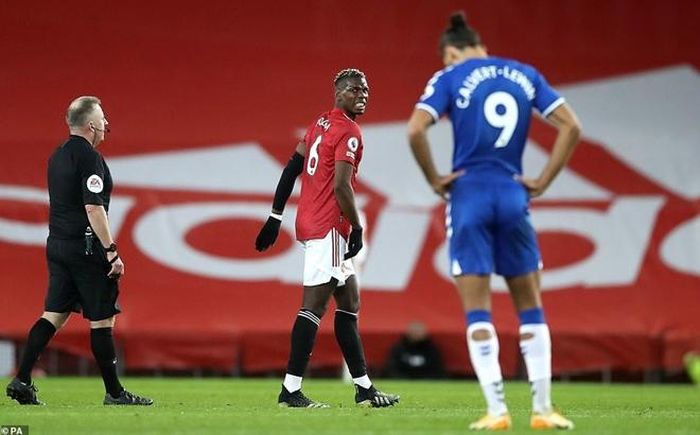 Với kết quả này, MU bỏ lỡ cơ hội san bằng khoảng cách với ManCity nhưng đã thi đấu nhiều hơn đối thủ cùng thành phố 2 trận. Không những thế, Quỷ đỏ còn đang đứng trước nguy cơ đánh mất vị trí thứ 2 vào tay Leicester City nếu "bầy cáo" giành chiến thắng ở trận đấu tối nay.
