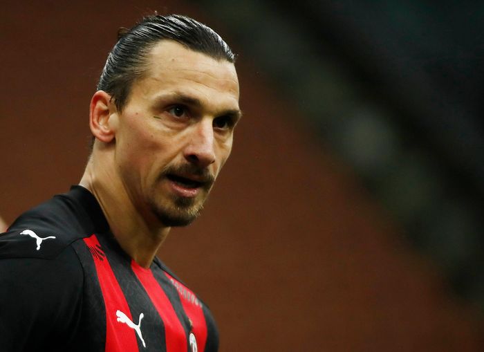  Ngoài 500 bàn thắng cho 9 CLB, Ibrahimovic cũng có 62 pha lập công sau 116 lần khoác áo tuyển Thụy Điển. Anh đã tuyên bố giã từ sự nghiệp thi đấu quốc tế cách đây 5 năm, nhưng vẫn để ngỏ khả năng trở lại sau khi chứng kiến sự sa sút của đội tuyển quốc gia những năm gần đây. Nếu ghi thêm 38 bàn, cầu thủ sinh năm 1981 sẽ cán mốc 600 bàn cho các CLB và đội tuyển Thụy Điển. 