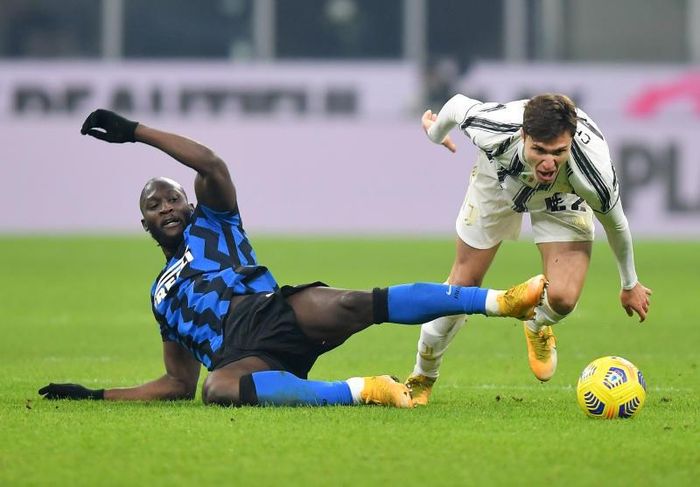 Lukaku có thể trở lại Anh khoác áo Man City