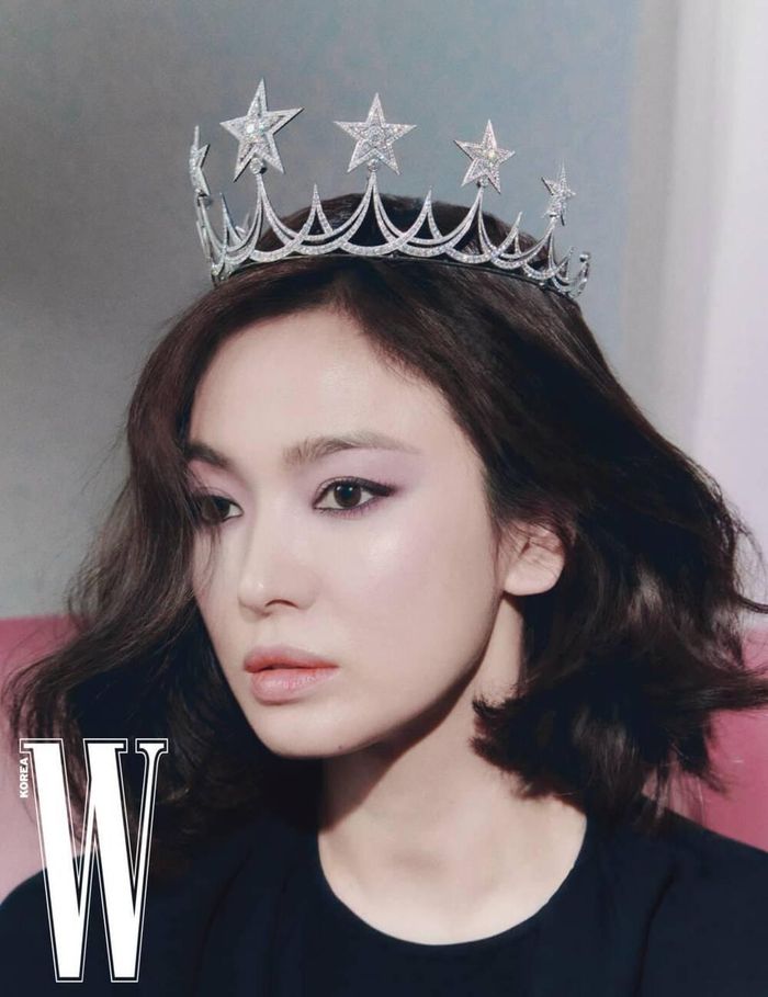 Nhan sắc quyến rũ của Song Hye Kyo trên tạp chí W Korea hồi đầu tháng 1 vừa qua