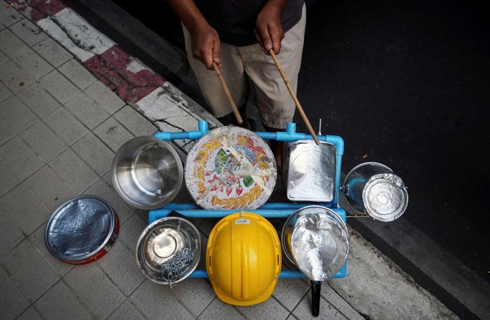  Lãnh đạo các cuộc biểu tình cho biết phong trào này bị gián đoạn vì làn sóng Covid-19 lần thứ hai. Kể từ tháng 12/2020, số ca mắc bệnh ở nước này nhanh chóng tăng gấp 5 lần. Ảnh: Reuters. 