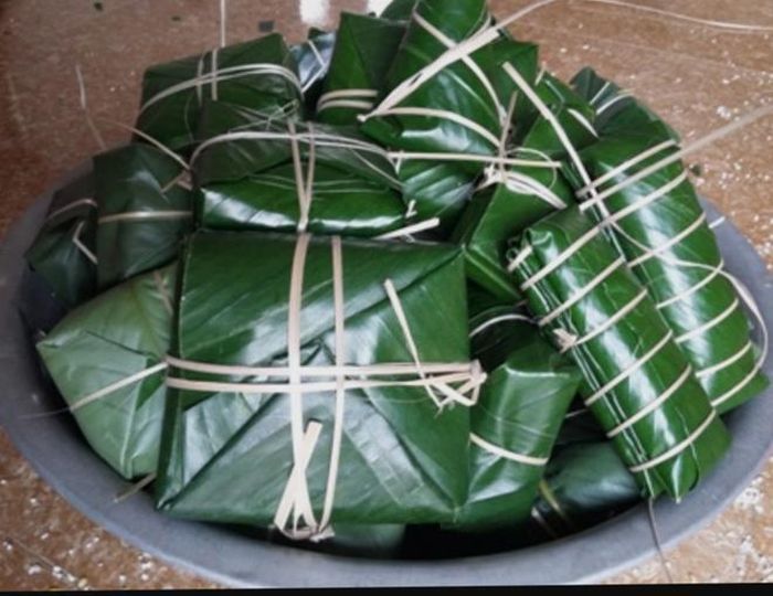 Bánh chưng nhân cá chua được người Thái ưa thích 