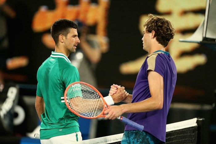  Tuy nhiên, Taylor Fritz đã vùng lên mạnh mẽ để thắng 2 set tiếp theo