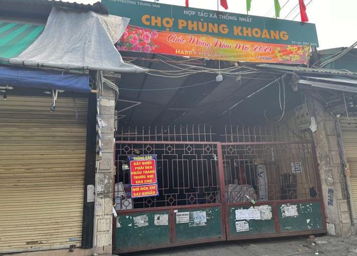 Chợ truyền thống...