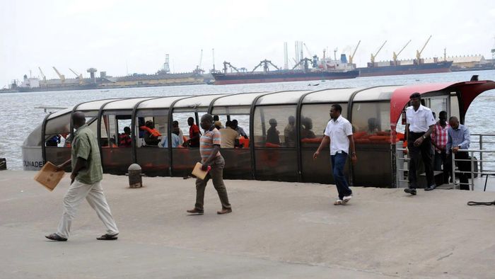  Ngày càng nhiều công ty mở tuyến phà thương mại ở Lagos. Ảnh: Getty Images. 