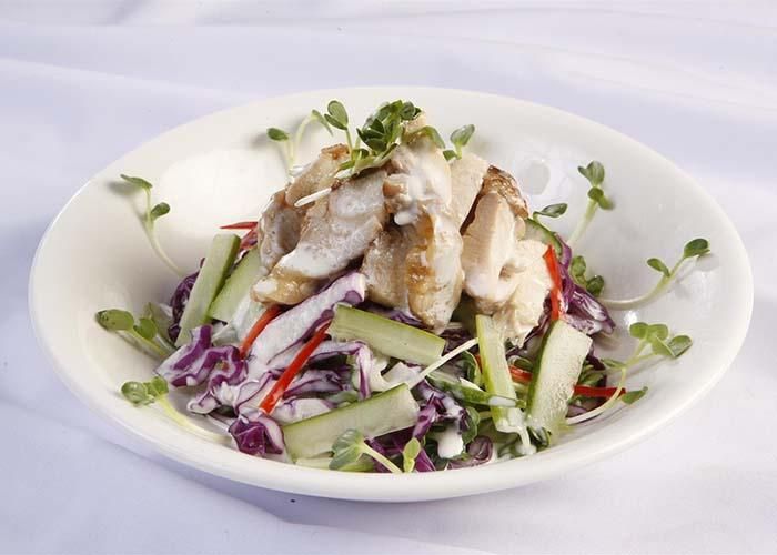  Món salad gà chống ngán. Ảnh: Yêu nội trợ. 