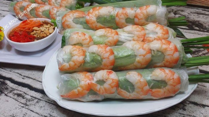  Món gỏi tôm cuốn thịt dễ làm. Ảnh: Sức khỏe tâm sinh. 
