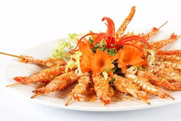 Tuy nhiên, khi ăn tôm cần hết sức lưu ý, tránh những “đại kỵ” dưới đây bởi nó tác động xấu đến cơ thể, ảnh hưởng ngày vui.