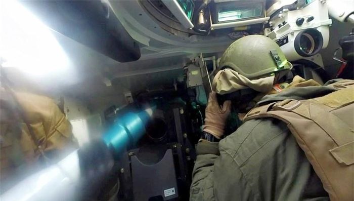  XM1147 với sức mạnh hỏa lực cực mạnh, nó vượt trội hơn bất kỳ mẫu đạn pháo 120mm nào từng được Orbital ATK chế tạo, Dan Olson cho biết.