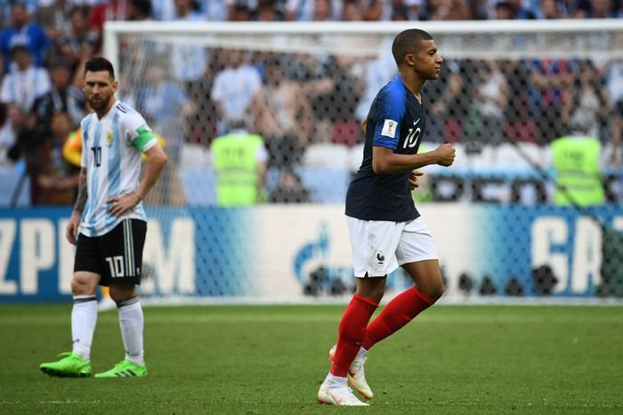  Messi không ghi bàn nào trong trận thua 3-4 của Argentina trước tuyển Pháp. Mbappe cùng Pháp sau đó lên ngôi vô địch World Cup 2018. Ảnh: Getty. 