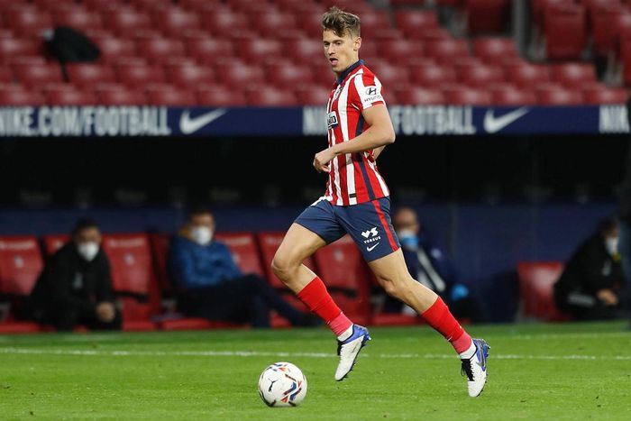 PSG lôi kéo Llorente