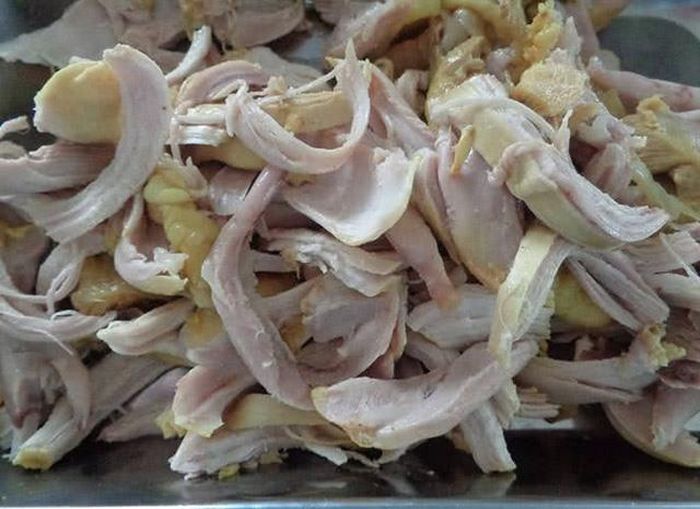 Chế biến thịt gà sau Tết thành những món ngon. Ảnh: GG