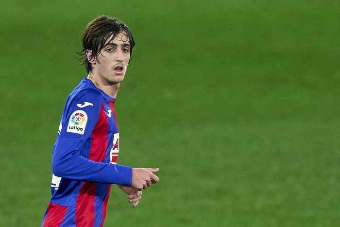 Arsenal nhắm tài năng Bryan Gil
