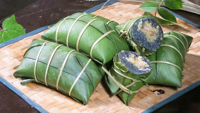 Bánh chưng đen