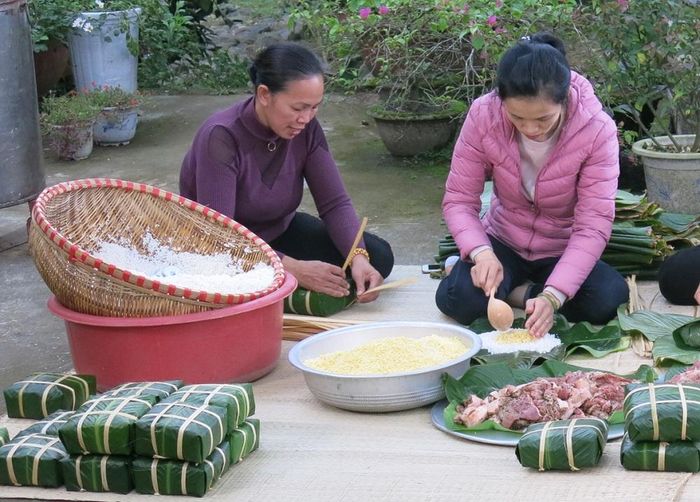 Gói bánh chưng được lưu truyền hàng ngàn năm
