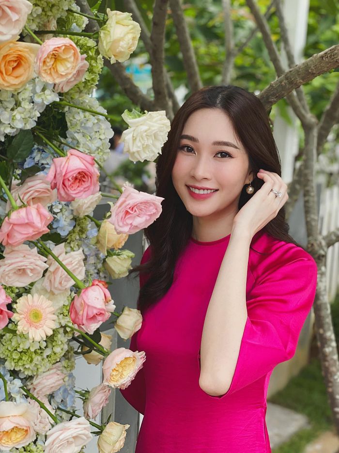 Đặng Thu Thảo kết hôn cùng doanh nhân Nguyễn Trung Tín (Top 30 người trẻ thành đạt do tạp chí Forbes bình chọn năm 2015) vào ngày 6/10/2017 sau hơn 1 năm tìm hiểu và yêu nhau.
