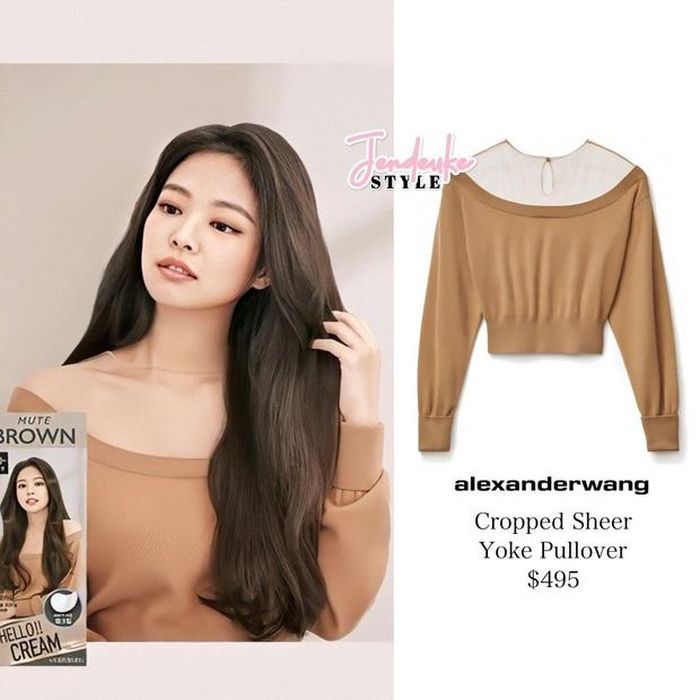  Với chi tiết xuyên thấu tinh tế, Jisoo và Jennie (BlackPink) đều có thể tránh được tình trạng tuột áo dễ thấy khi diện thiết kế trễ vai. Tuy đơn giản, chi tiết này hứa hẹn trở thành xu hướng mới với các cô gái trong thời gian sắp tới. Ảnh: @Jendeukestyle, @sooyaaa__. 