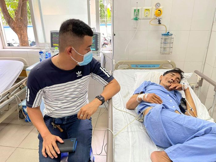 MC Phạm Anh vào bệnh viện thăm diễn viên Thương Tín