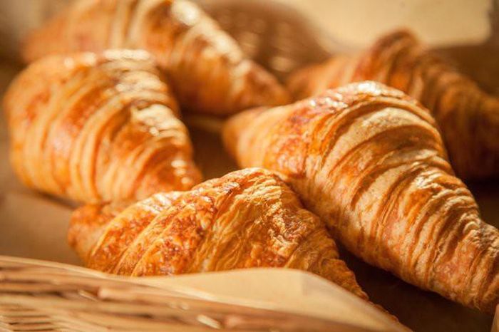 Bánh Croissants thơm ngon có nguồn gốc từ nước Áo chứ không phải Pháp như chúng ta vẫn tưởng.