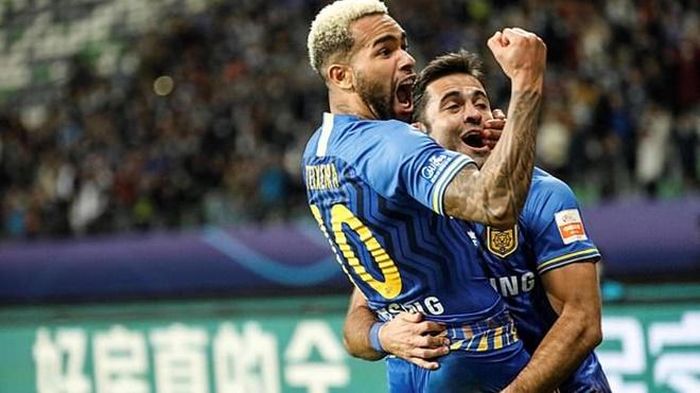 Qua rời thời các ngôi sao như Alex Teixeira đổ bộ xuống Super League Trung Quốc