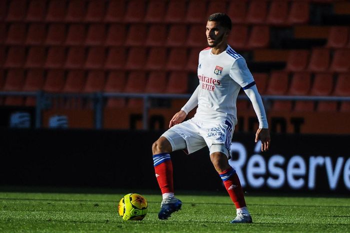 Juventus trở lại đàm phán Aouar