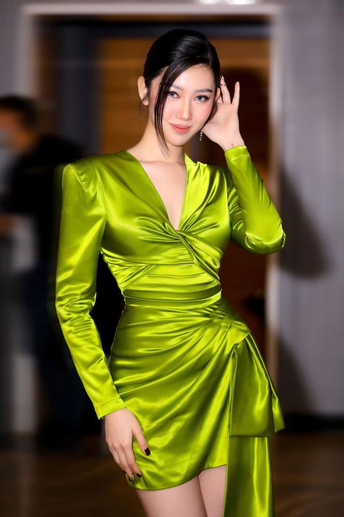 Là con gái lớn của gia đình, Thúy Ngân cũng ý thức báo hiếu với đấng sinh thành. Cô tâm niệm sẽ sống thật tốt, chăm chỉ làm việc để luôn là niềm tự hào của ba, đồng thời nuôi nấng em gái trưởng thành.