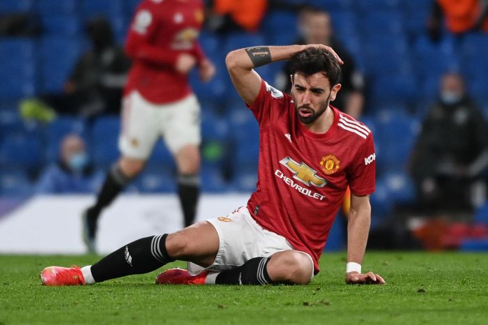 Man Utd không thể duy trì phong độ ấn tượng để cạnh tranh ngôi vương.