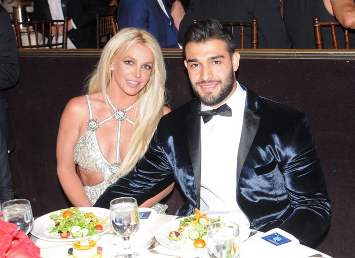  Sam Asghari bị mang tiến đào mỏ khi yêu Britney Spears. Ảnh: Daily Mail. 