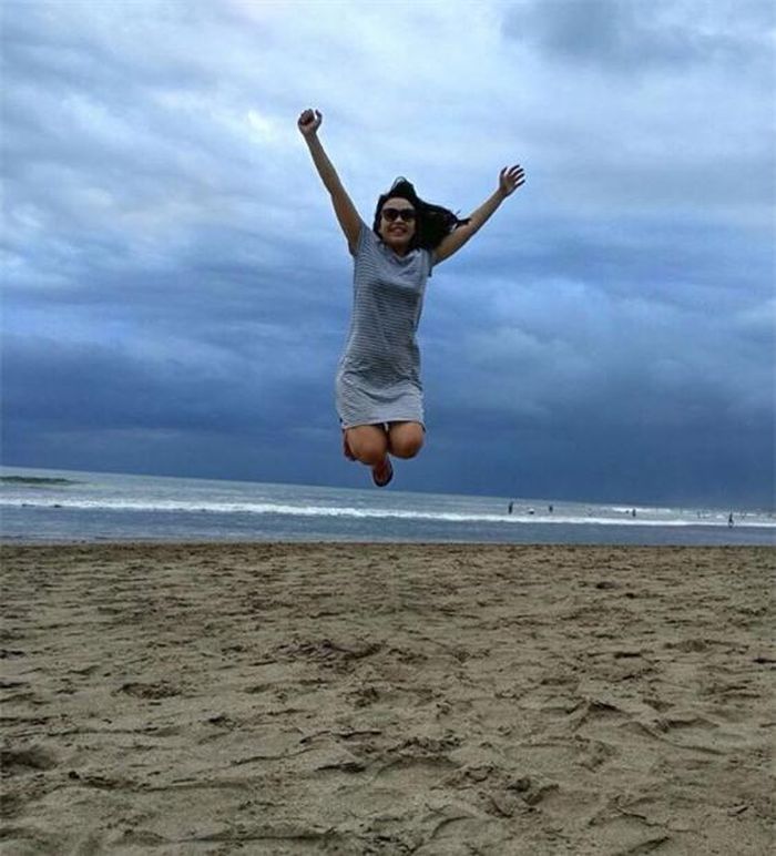 OK, chúng ta sẽ tới Bali một tháng.