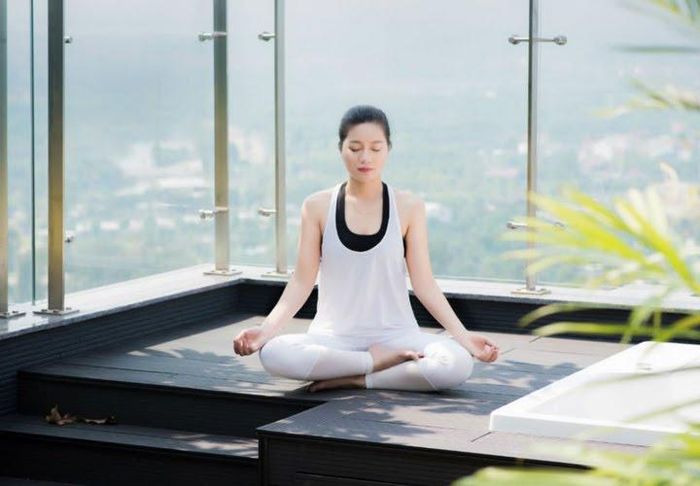 Ngồi thiền 5 phút mỗi ngày.
