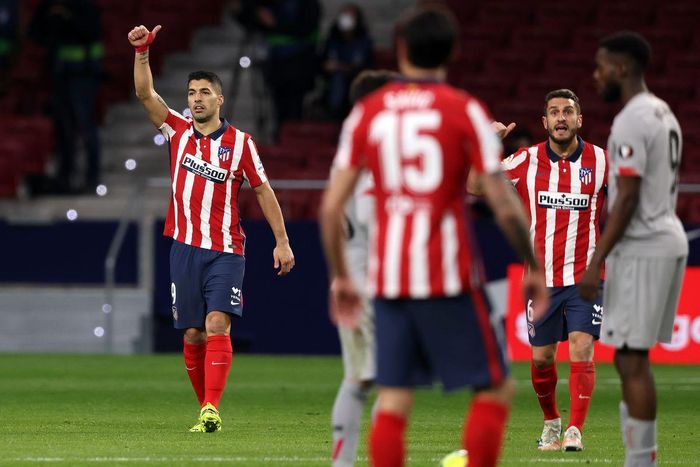  Tại La Liga mùa này, Suarez chỉ có 32 cú sút đi trúng khung thành nhưng đã ghi 18 bàn. Đây là con số ấn tượng của tiền đạo người Uruguay. Ảnh: Getty. 