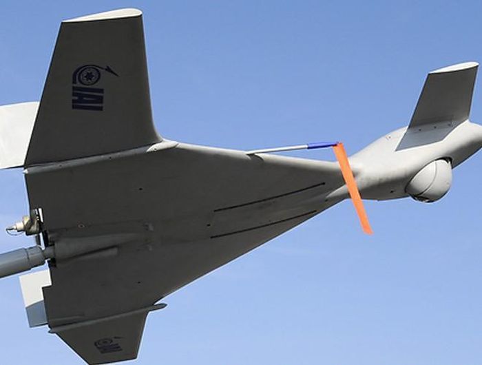 Thiết bị cảm biến sẽ ghi nhận, tìm kiếm tín hiệu radar của đối phương và khi phát hiện, nó sẽ so sánh mẫu thu nhận với cơ sở dữ liệu để đánh giá mức độ ưu tiên.