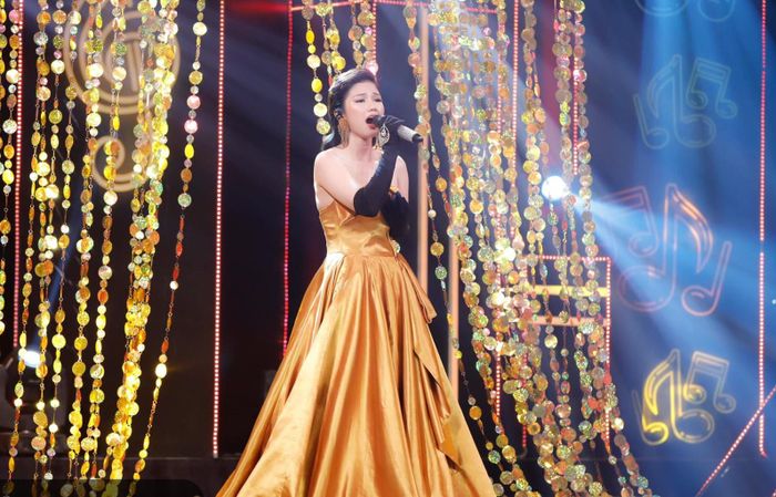  Ngoài công việc diễn viên, Trúc Anh còn tham gia nhiều game show trên truyền hình. Gần nhất, cô góp mặt trong chương trình Ca sĩ ẩn danh. 
