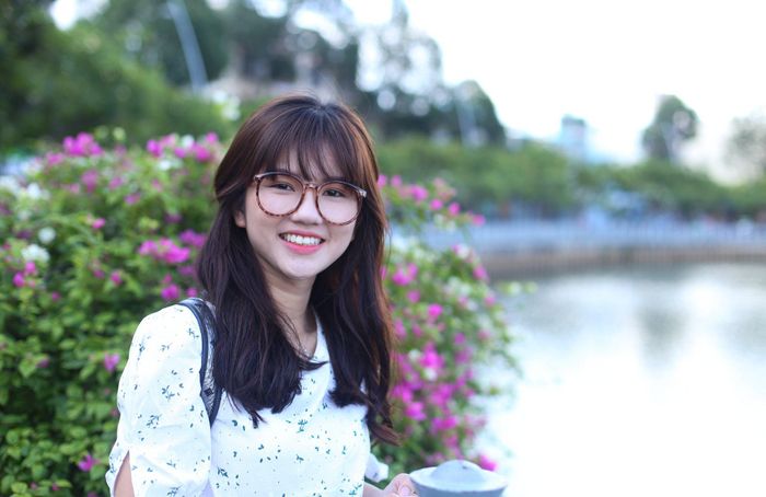  Sau hơn 4 năm gắn bó, Hữu Tín và bạn gái diễn viên vẫn giữ được tình cảm thắm thiết. "Để tình yêu bền vững, cả hai phải có lòng tin lẫn nhau. Sau đó, chúng tôi cùng cố gắng, vun đắp mối quan hệ theo thời gian", Hữu Tín bày tỏ với Zing. 