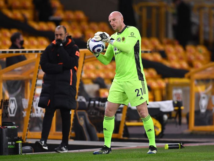  Thủ thành John Ruddy được đưa vào sân ở phút 90+11, nhưng không có nhiều cơ hội thể hiện. Những phút cuối trận, Wolves đẩy cao đội hình để tìm kiếm bàn gỡ trong thế không còn gì để mất. Nếu không nhờ sự tỉnh táo của Alisson, có khả năng thầy trò HLV Klopp đã đánh rơi chiến thắng. 