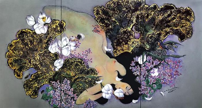 Tác phẩm "Sen nồng" (sơn mài, 120cm x 224cm, 2020) của Nguyễn Hoài Hương