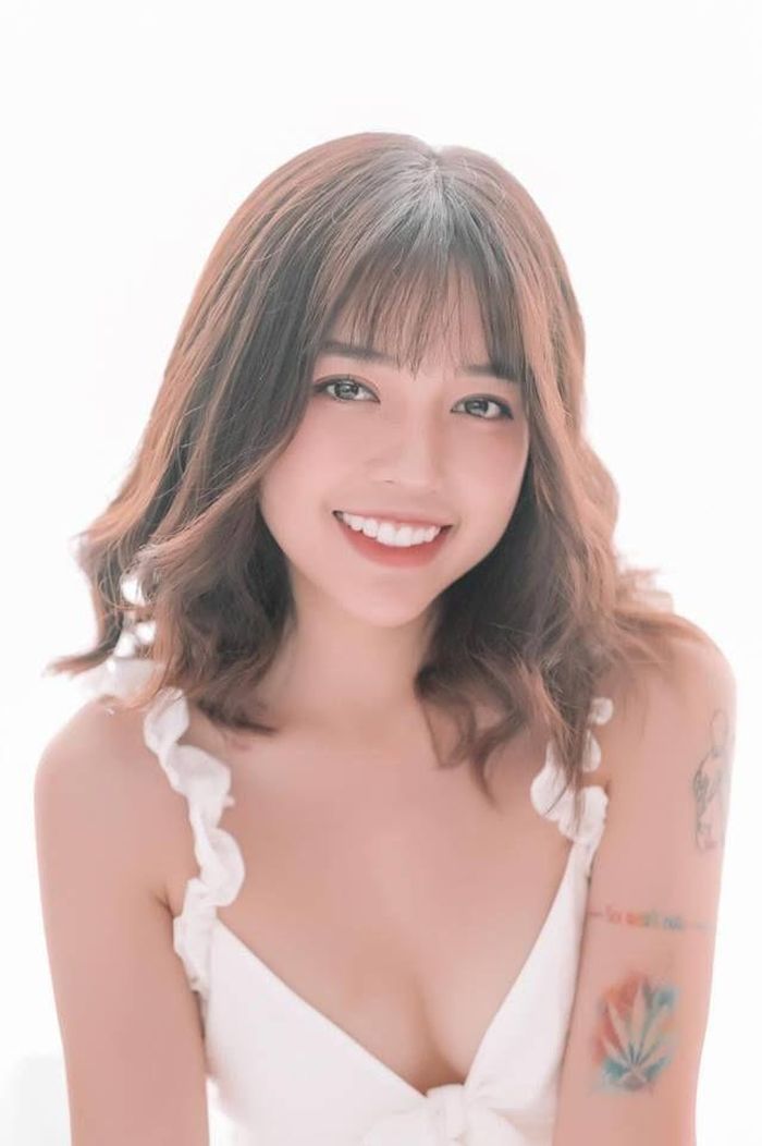 Ngoài ra không thể phủ nhận được tình cảm và sự quan tâm của fan dành cho nữ streamer sinh năm 1996 này chưa hạ nhiệt.