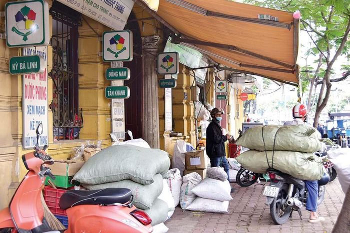 Một góc phố thuốc bắc Hải Thượng Lãn Ông thuộc dự án bảo tồn phố cổ Chợ Lớn.
