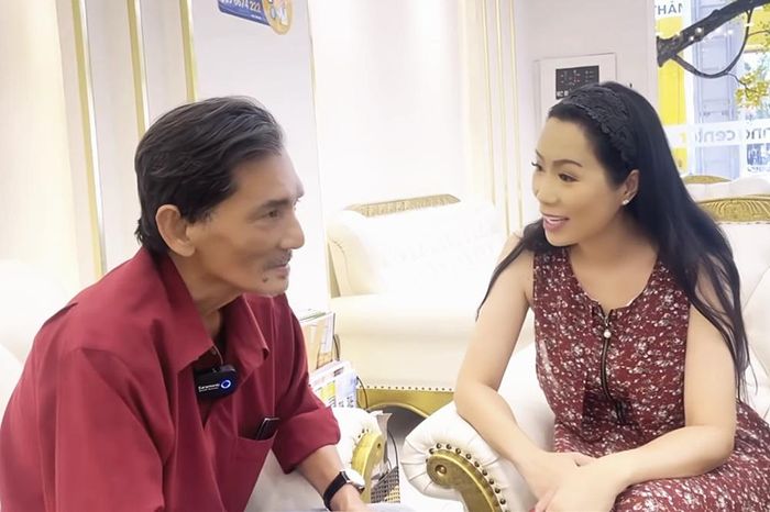 Thương Tín mong sớm lắp răng giả.