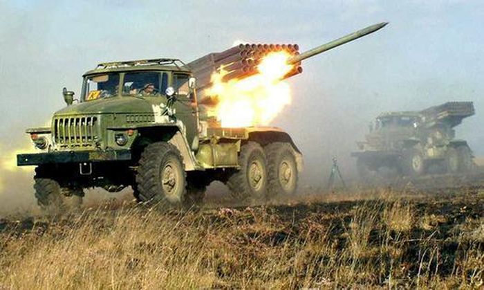 BM-21 không những có thể san bằng các mục tiêu lớn mà nó còn gây cho đối thủ tâm lý lo sợ mỗi khi chúng được triển khai ra mặt trận.
