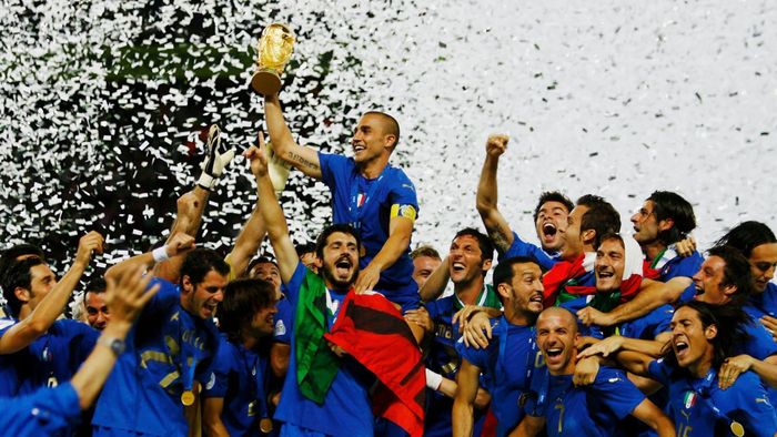  Bóng đá Italy không thể sống mãi trong hồi ức của quá khứ. Ảnh: Getty. 