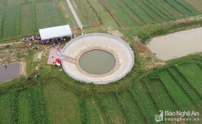 Toàn cảnh giếng Trọt Quan nhìn từ trên cao. Ảnh: Nam Phúc