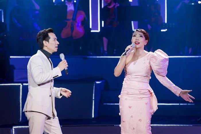 Lê Anh Dũng song ca cùng Hà Trần.