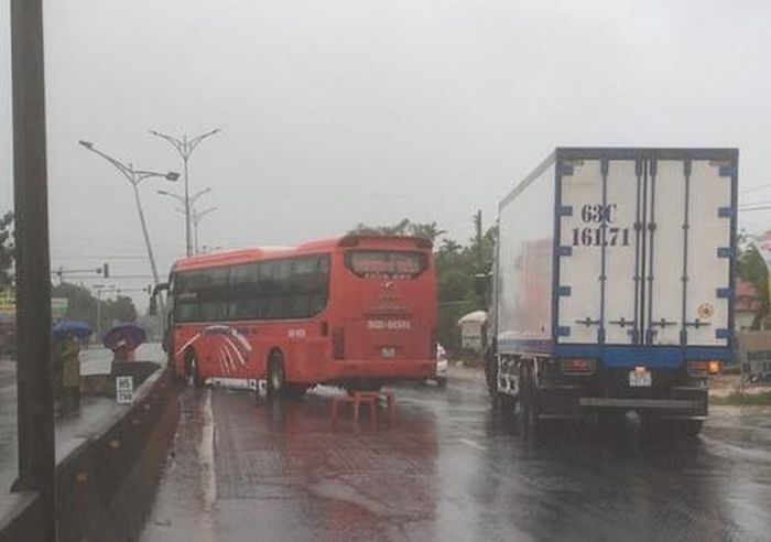 Hiện trường vụ TNGT.