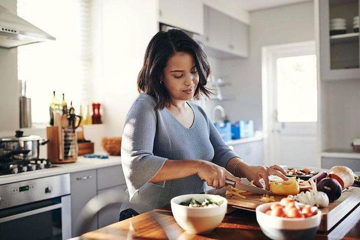 Tuy nhiên, cách tốt nhất để phòng ngộ độc thực phẩm trong mùa nắng nóng là chế biến thực phẩm vừa đủ và ăn ngay sau khi chế biến