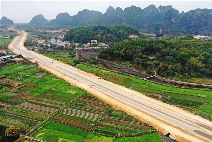 Giá đất ngày càng nóng.