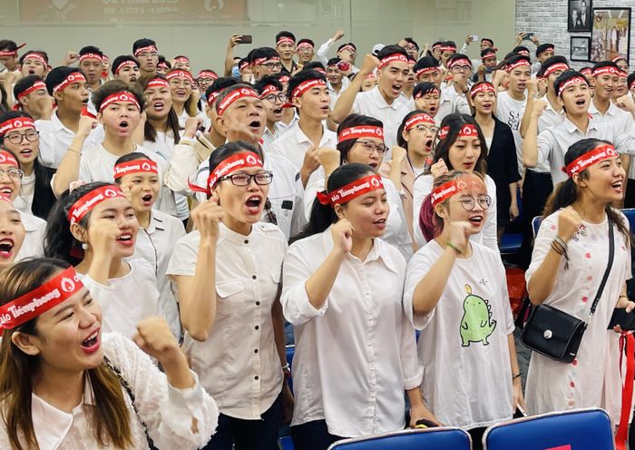 Chương trình thu hút hơn 500 người tham gia hiến máu.